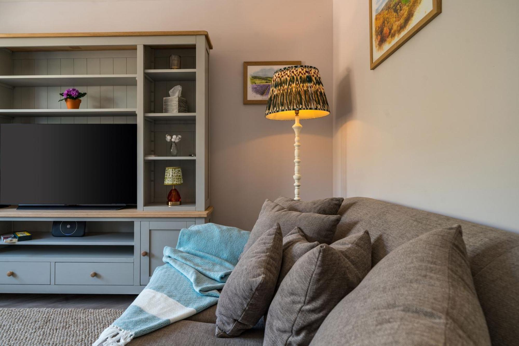 Fleming Cottage - Contemporary Cotswold Home Upper Rissington エクステリア 写真