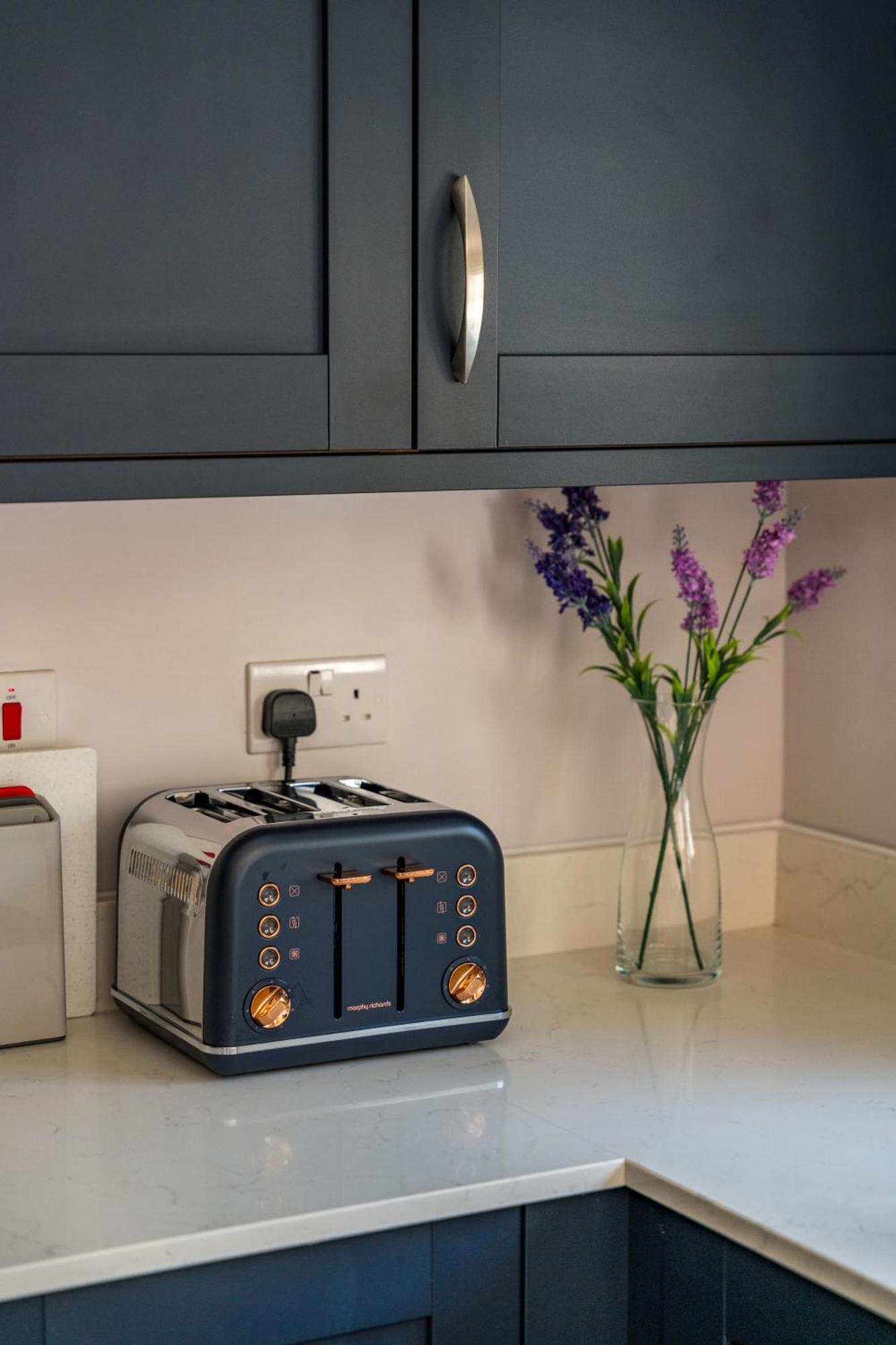 Fleming Cottage - Contemporary Cotswold Home Upper Rissington エクステリア 写真