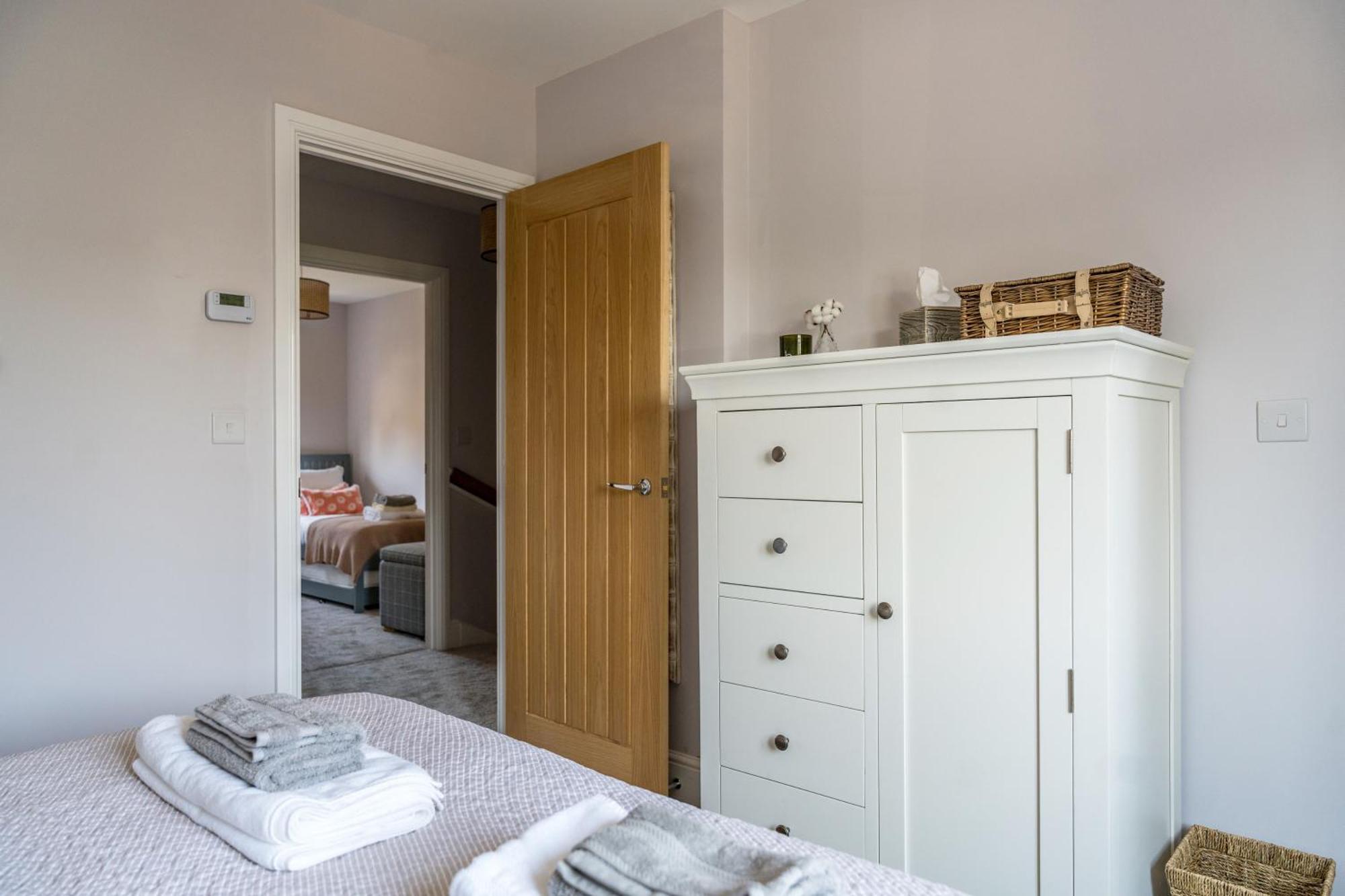 Fleming Cottage - Contemporary Cotswold Home Upper Rissington エクステリア 写真